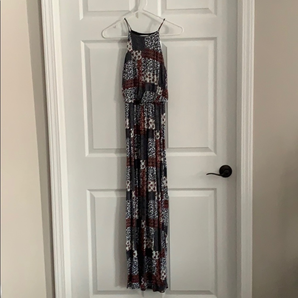 Lush long dress with side slit